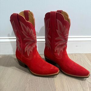 Tecovas Sadie barn red suede cowboy boots , size US 7.5